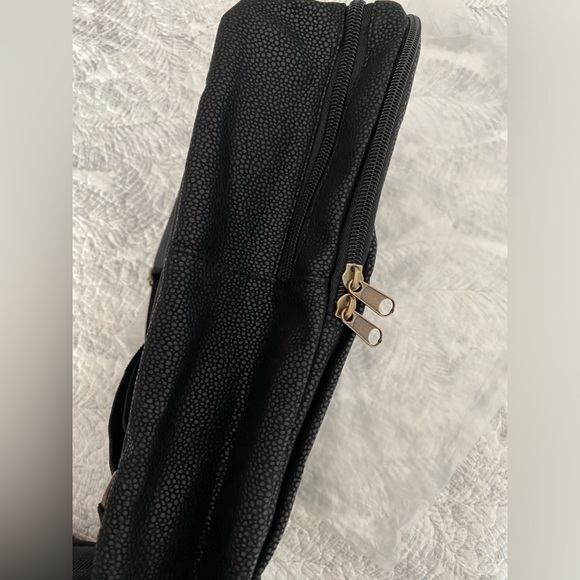🆕 Benoss Milan Limited Edition PVC Leather Black Backpack. Brand New In Plastic - Picture 9 of 16